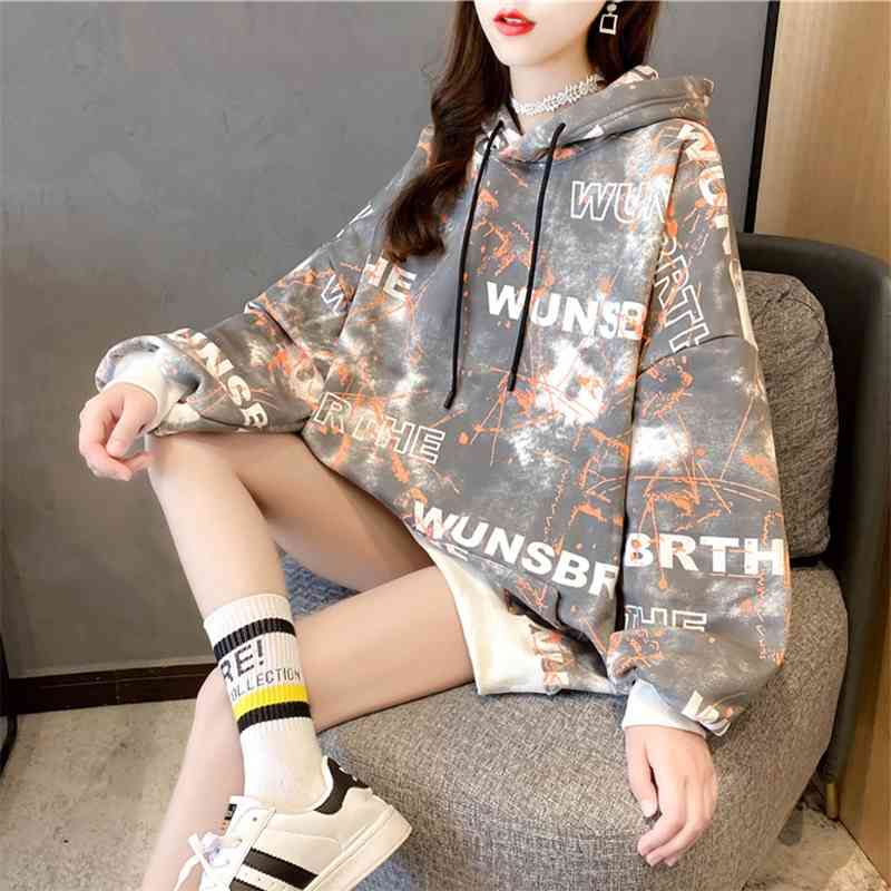 Tie dyed autumn and winter Plush thickened sweater women's loose Korean trendy ins medium length tapered fleece graffiti top