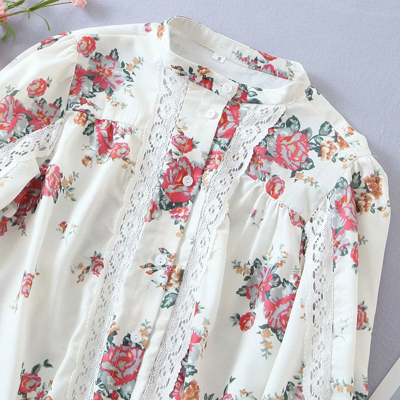 Women Shirts And Blouses Feminine Blouse Top Long Sleeve Casual Flowers Lace Decoration Round Neck OL Style Women Loose Blouses 210520