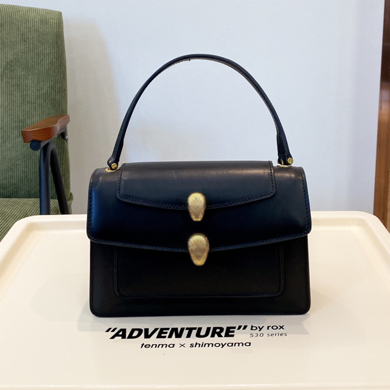 Designer Women Serpentine Forever Crossbody Bag Luxurys Designers Bags Italy Brand BVL Cowhide Snakehead Shopping Handbags Genuine Leather Shoulder Handbag, Blue
Designer Women Serpentine Forever Crossbody Bag Luxurys Designers Bags Italy Brand BVL Cowhide Snakehead Shopping Handbags Genuine Leather Shoulder Handbag, Blue