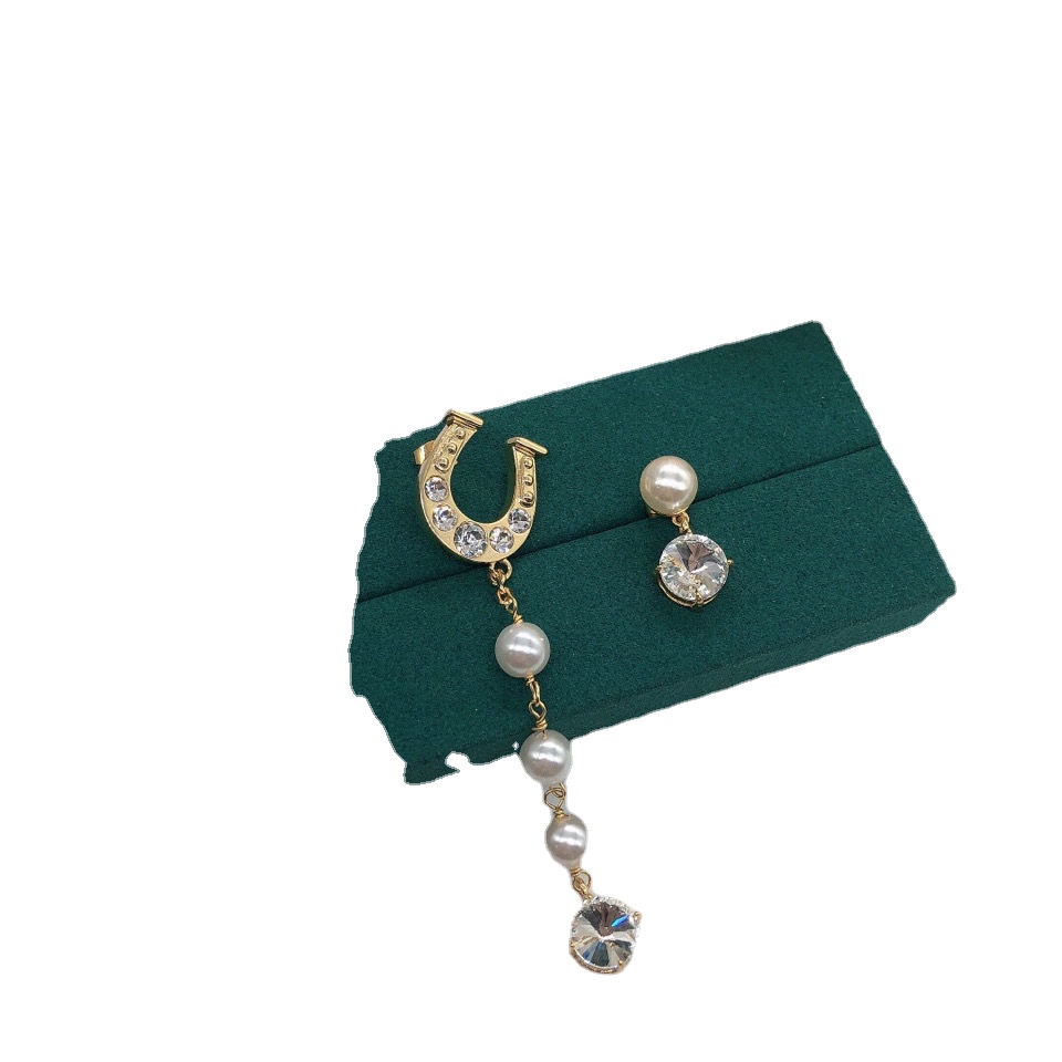 Clip-on & Screw Back Luxurious diamond M letter tassel earrings fashion temperament unique, Silver
Clip-on & Screw Back Luxurious diamond M letter tassel earrings fashion temperament unique, Silver