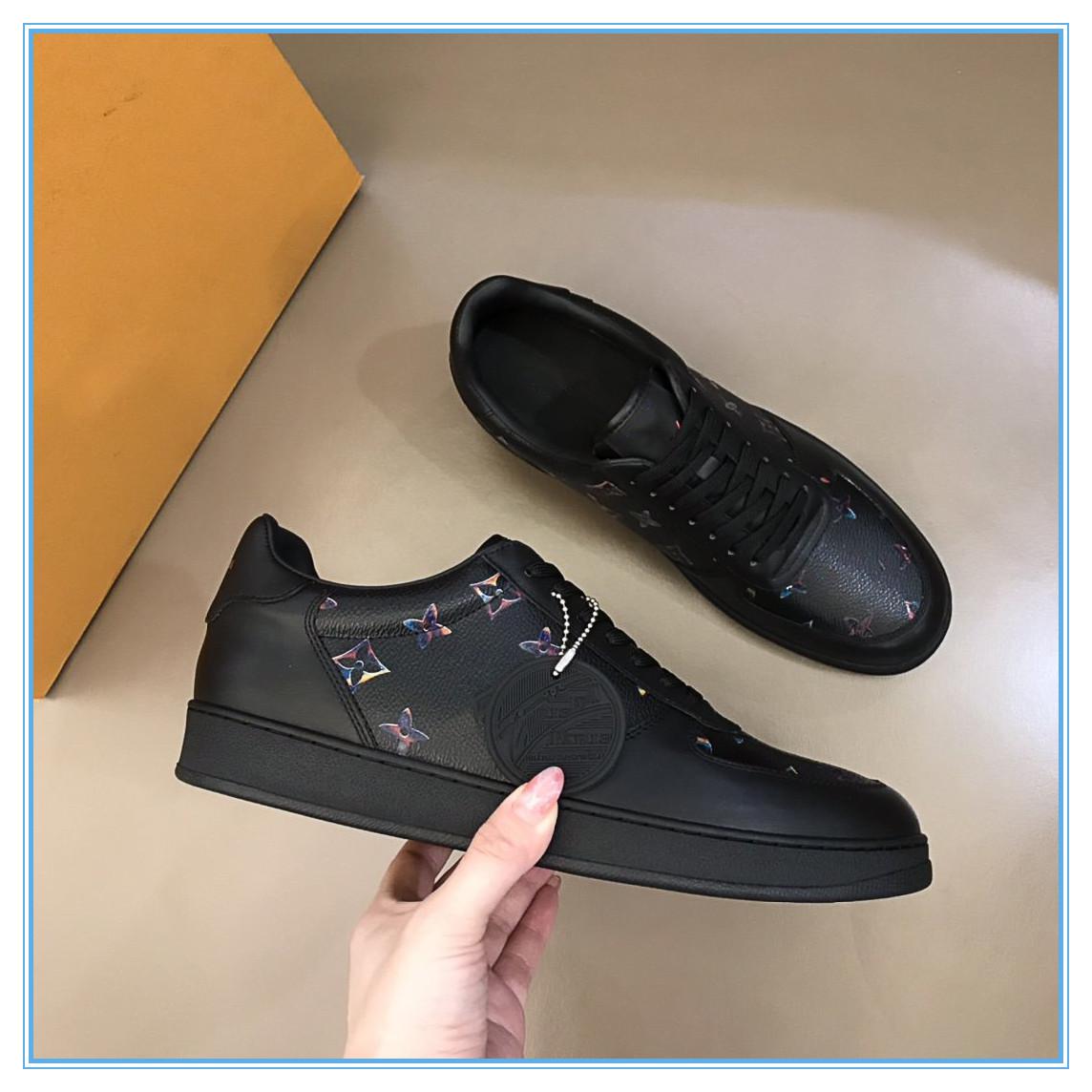 2021ss HOT Selling Italy Luxury Casual Shoes Men Low Top Flat Shoes Genuine Leather Mens Shoes Designer Sneakers Trainers size 38-44, As picture 1
2021ss HOT Selling Italy Luxury Casual Shoes Men Low Top Flat Shoes Genuine Leather Mens Shoes Designer Sneakers Trainers size 38-44, As picture 1