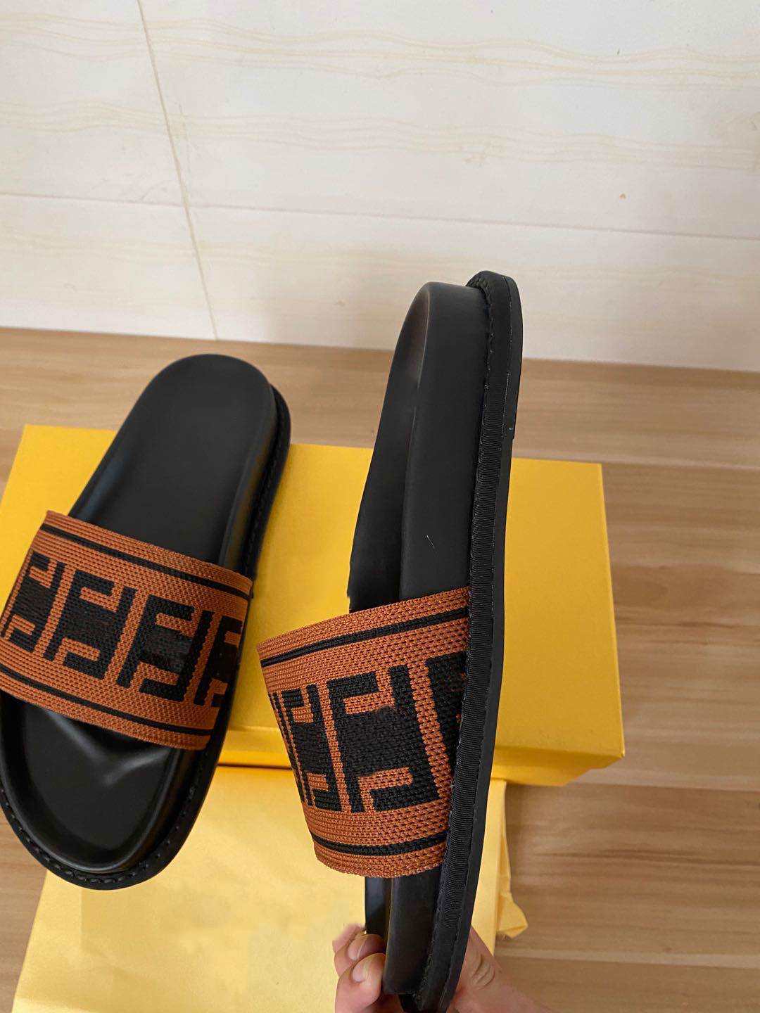 men Designer fashion casual sandals, fly woven fabric for and women, with box, free shipp, Black
men Designer fashion casual sandals, fly woven fabric for and women, with box, free shipp, Black