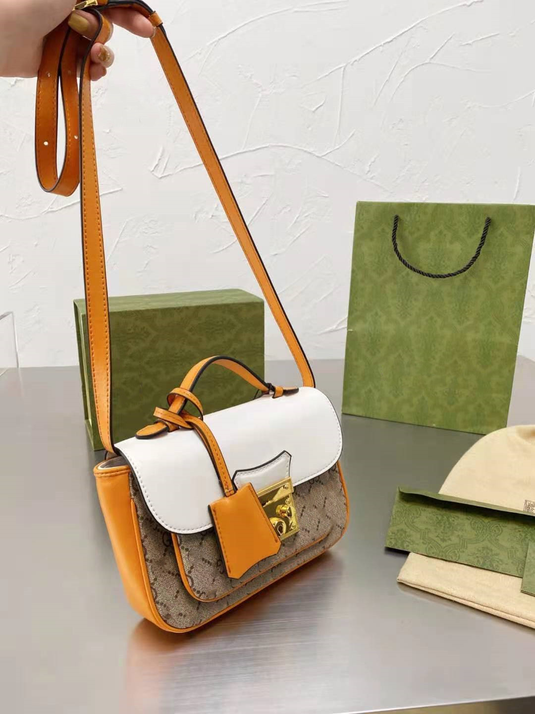 ysiykiy Tian padlock small bag chain crossbody shoulder women letter printing handbags high quality with box, Brown
ysiykiy Tian padlock small bag chain crossbody shoulder women letter printing handbags high quality with box, Brown
