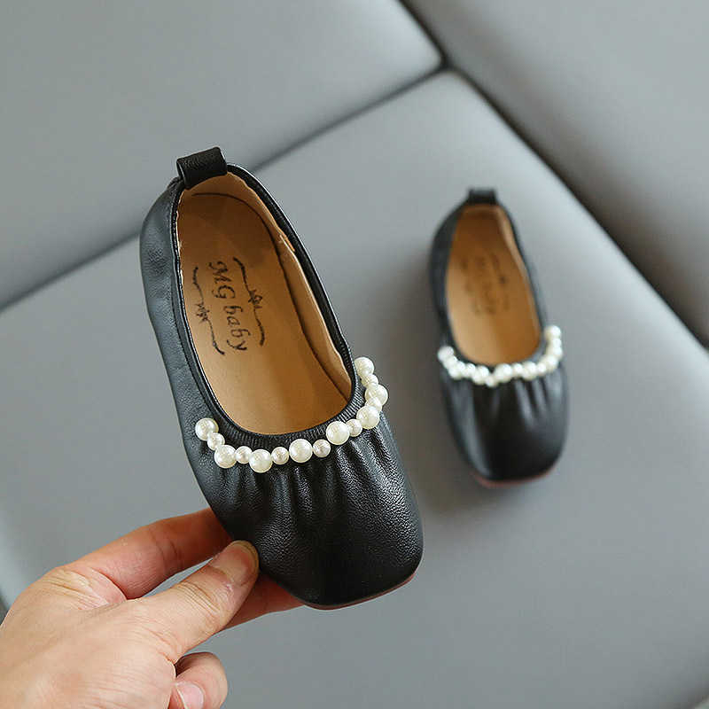 Autumn Girls Leather Shoes Fashion Solid Color Pearl Baby Girl Shoes Flat Heels Kids Dress Shoes Soft Bottom Black Beige SMG217 X0703