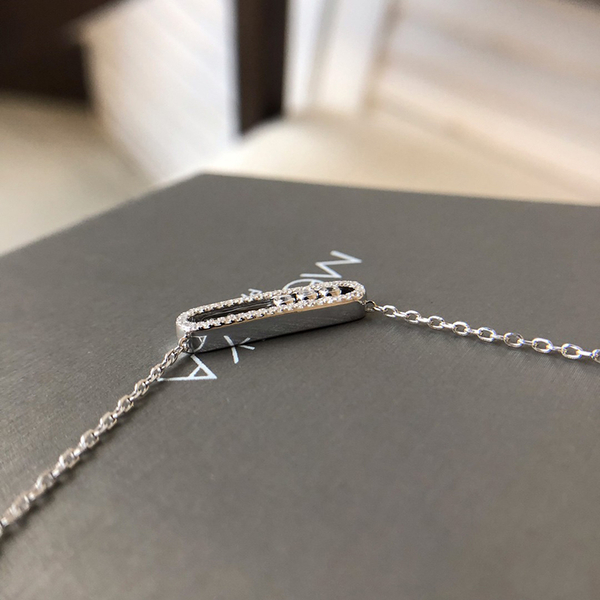 925 Sterling Sier msika Necklace French three diamond move seri Rose Gold Plated Original Fine jewelry For women C0319
925 Sterling Sier msika Necklace French three diamond move seri Rose Gold Plated Original Fine jewelry For women C0319