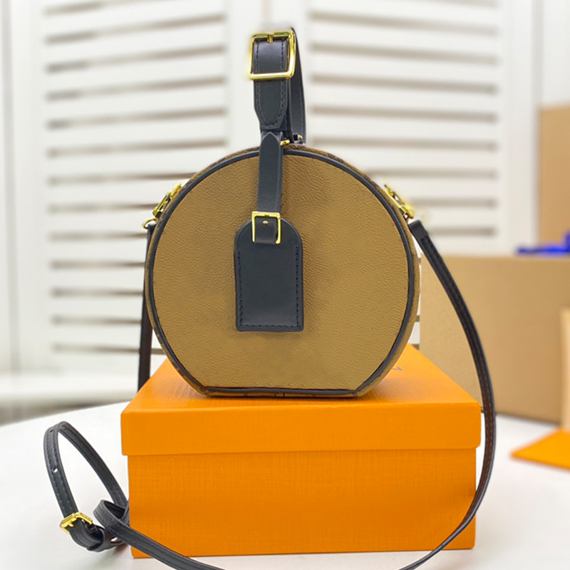 Top Ladies Mini Boite Chapeaux Luxury Messenger Bag New Fashion Designer Zipper Round Bag M44699 M68570 Genuine Leather Classic Shoulder Bag Letter Makeup Wallet, Come with box 
Top Ladies Mini Boite Chapeaux Luxury Messenger Bag New Fashion Designer Zipper Round Bag M44699 M68570 Genuine Leather Classic Shoulder Bag Letter Makeup Wallet, Come with box