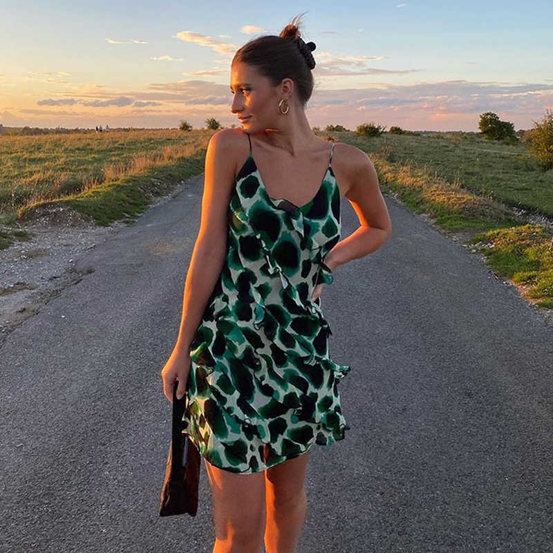 Colysmo Summer Print Dress Women Sexy V Neck Spaghetti Strap Lining Cascading Ruffle Dresses Female Casual Clothing Street Wear 210527