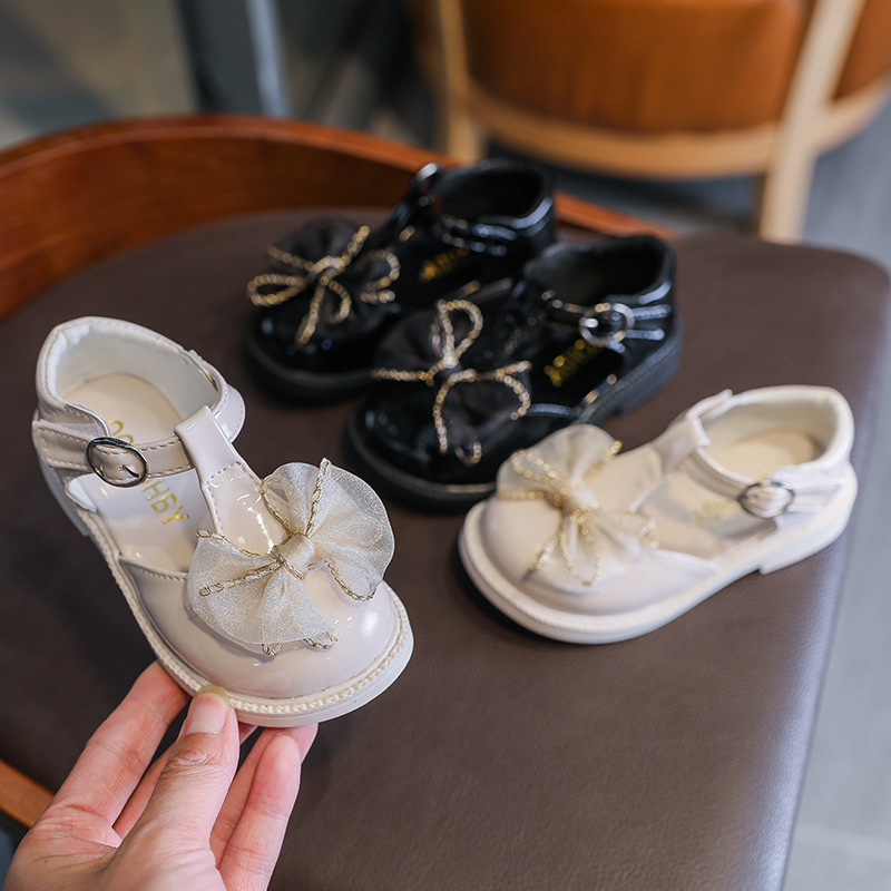 Princess girl leather shoes children flat T-shaped lace bow sweet 2021 spring and summer patent children' formal, Black;grey
Princess girl leather shoes children flat T-shaped lace bow sweet 2021 spring and summer patent children' formal, Black;grey