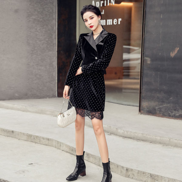 Fashion Women Two Piece Set Dot Velvet Long Sleeve Black Jacket + High Waist Lace Patchwork Mini Skirt Suit 210519