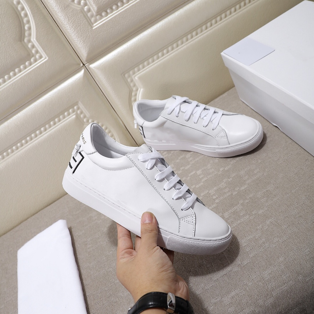 Designer sneakers men Womens casual shoes Fashion White Genuine Leather Luxury Flower Embroidered Flat sports with box
Designer sneakers men Womens casual shoes Fashion White Genuine Leather Luxury Flower Embroidered Flat sports with box
