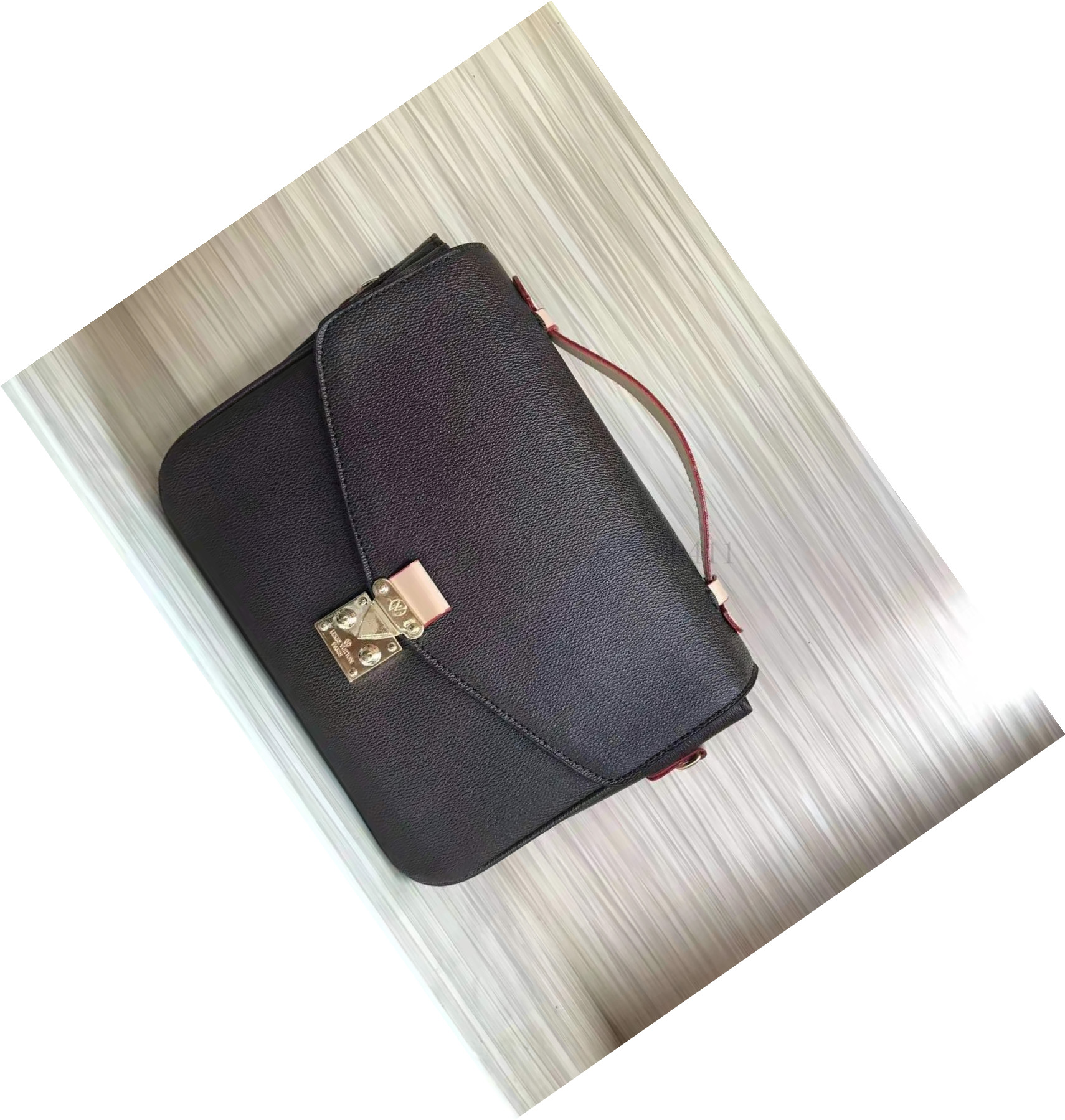 ARTSY Women Crossbody Shoulder Bags Messenger bag feminina Coin Wallet femme luxe Designer bags Cosmetic Handbags
ARTSY Women Crossbody Shoulder Bags Messenger bag feminina Coin Wallet femme luxe Designer bags Cosmetic Handbags