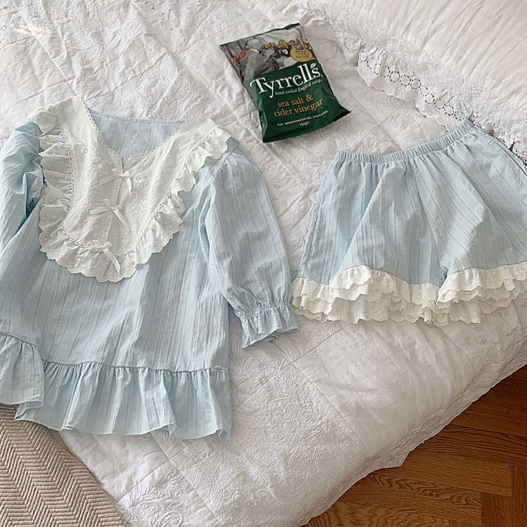 2 Colors Women's Lolita Princess Pajama Sets.Embroidered Flowers Tops+Shorts.Vintage Ladies Lace Pyjamas set.Sleep Loungewear 210924