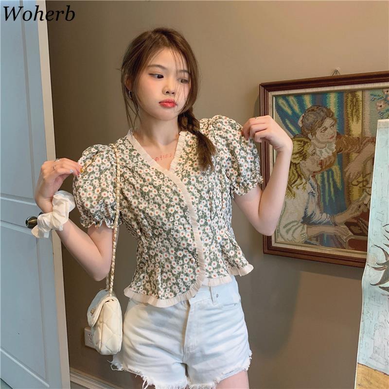 Summer Korean Vintage Chiffon Crop Tops Blouses Women Floral Print Puff Sleeve V-neck Sshirt Chic Ladies Blusas 210519