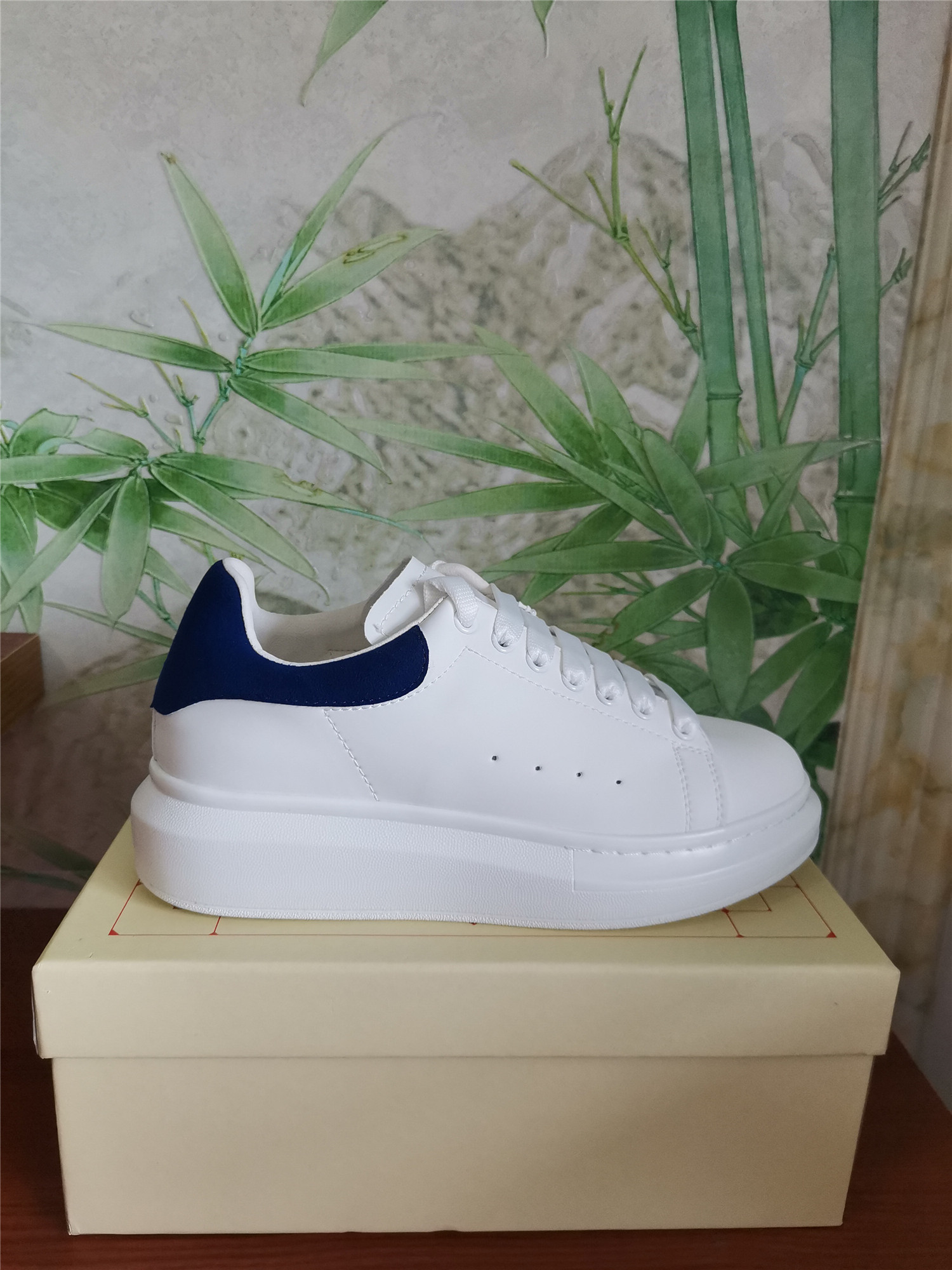 2021 High Quality Velvet Black Long Casual Shoes For Men And Women Designer Beautiful Platform With Frame Gift Bag
2021 High Quality Velvet Black Long Casual Shoes For Men And Women Designer Beautiful Platform With Frame Gift Bag
