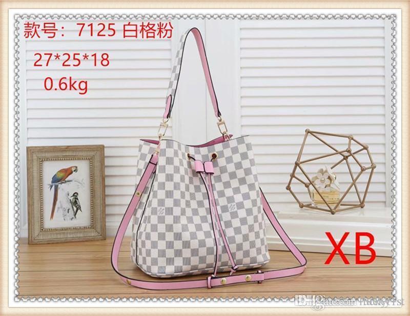 0444 LV LOUIS 1 VITTON Cosmetic Handbags Fashion Crossbody Shoulder HandBag Bucket bag Women Purse Messenger Bags Clutch Tote
0444 LV LOUIS 1 VITTON Cosmetic Handbags Fashion Crossbody Shoulder HandBag Bucket bag Women Purse Messenger Bags Clutch Tote