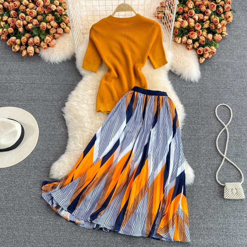 DEAT Women Round Neck T-shirt Skirt Arrivals Short Two Piece Set Temperament Fashion Spring Summer 11D1663 210709