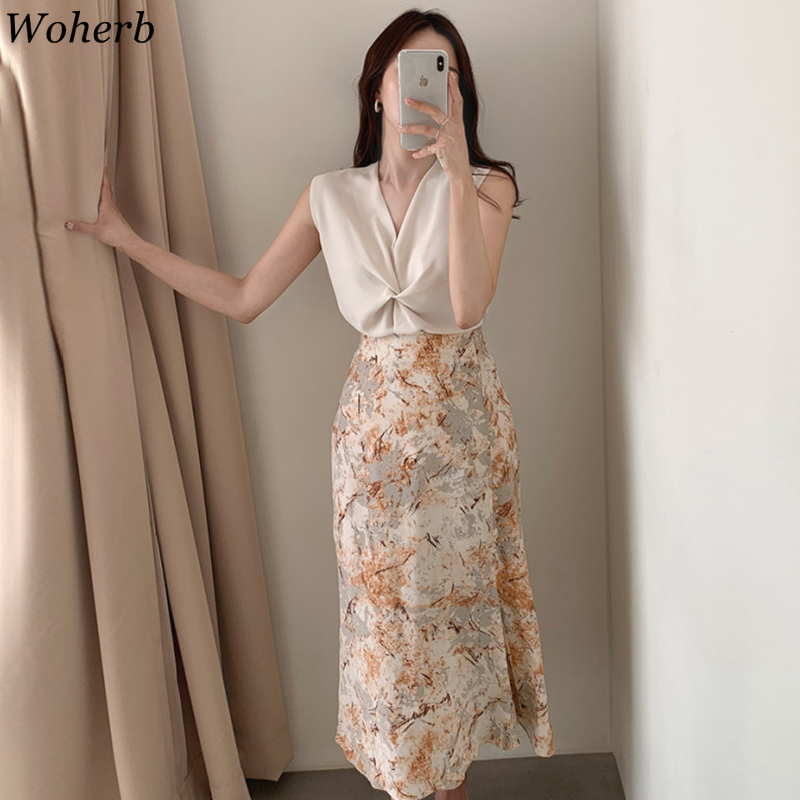 2 Piece Set Women Blouse V-neck Sleeveless Shirt High Waist Oil Painting Floral Skirt Summer Elegant Suit Two Sets 210519