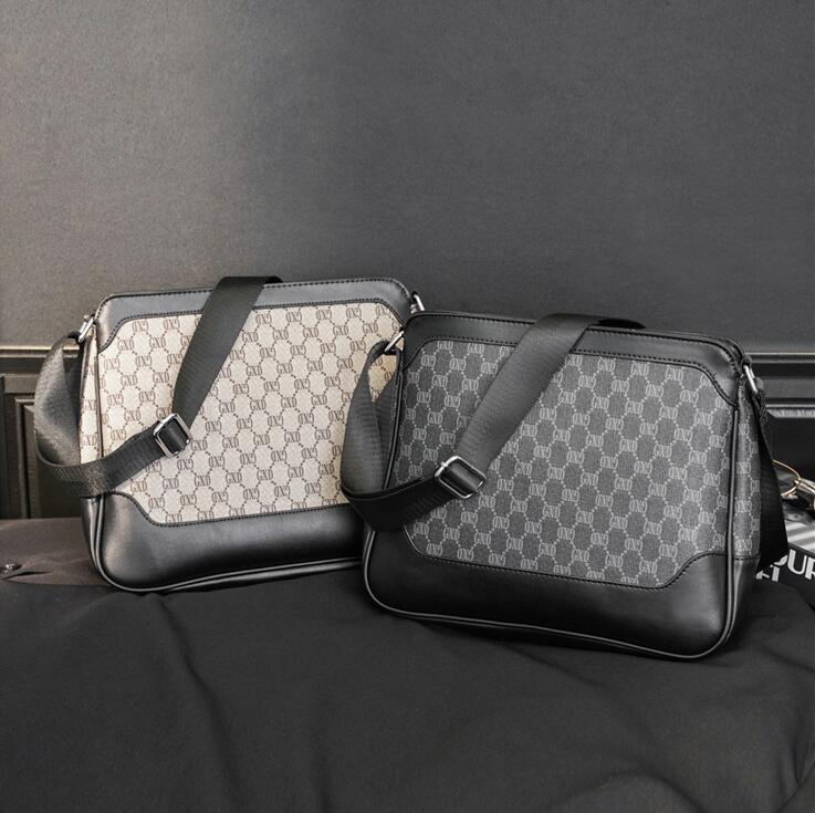 Factory wholesale men bags simple personalized printed envelope bag street trend printeds leather mens messenger handbag business casual plaid handbags, Black4-5209
Factory wholesale men bags simple personalized printed envelope bag street trend printeds leather mens messenger handbag business casual plaid handbags, Black4-5209