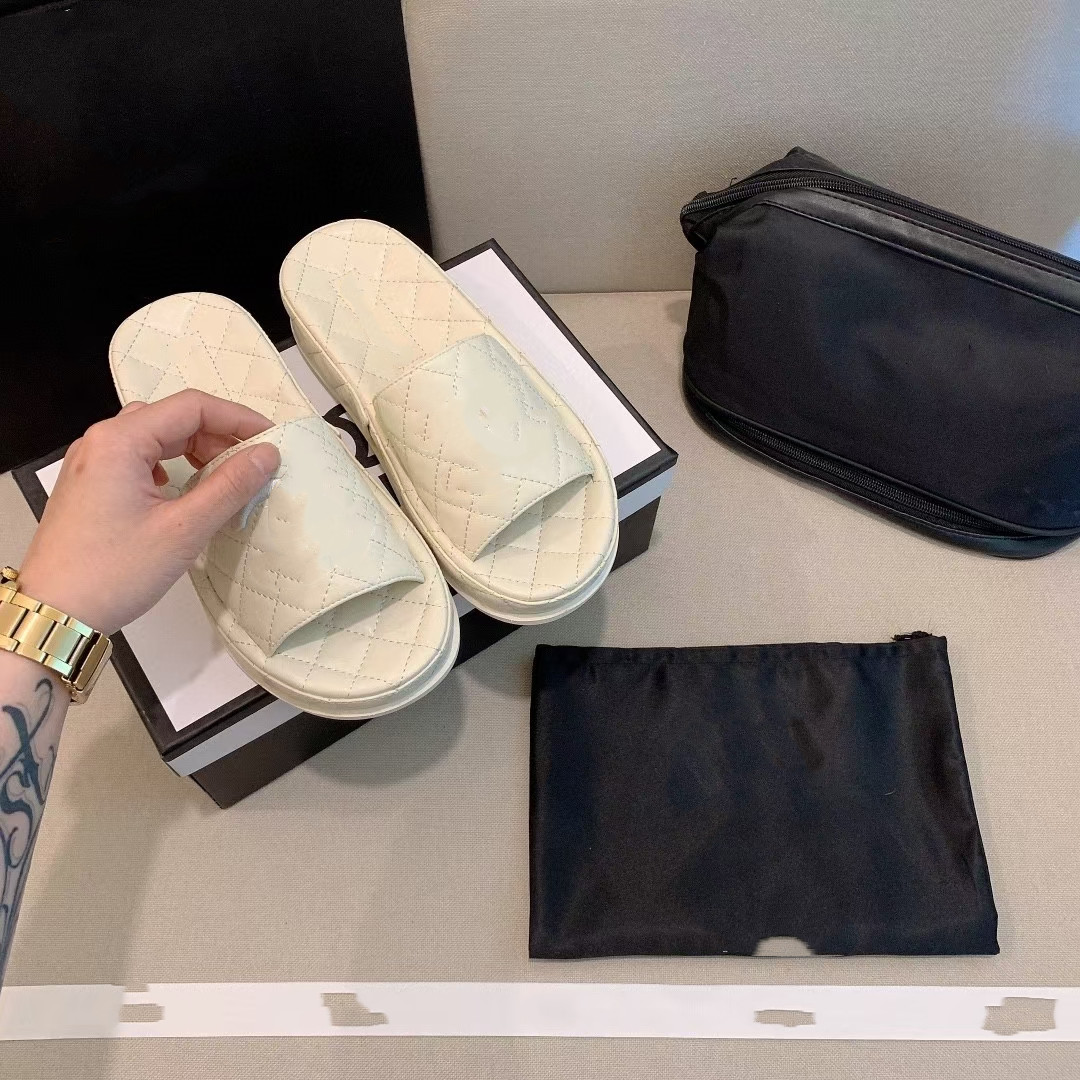 Paris Luxury designer sandals slipper slides Foam Runner Mens Womens Summer Beach Slippers Ladies Flip Flops Loafers Black Outdoor Home Chaussures Shoes With Box, Chocolate
Paris Luxury designer sandals slipper slides Foam Runner Mens Womens Summer Beach Slippers Ladies Flip Flops Loafers Black Outdoor Home Chaussures Shoes With Box, Chocolate