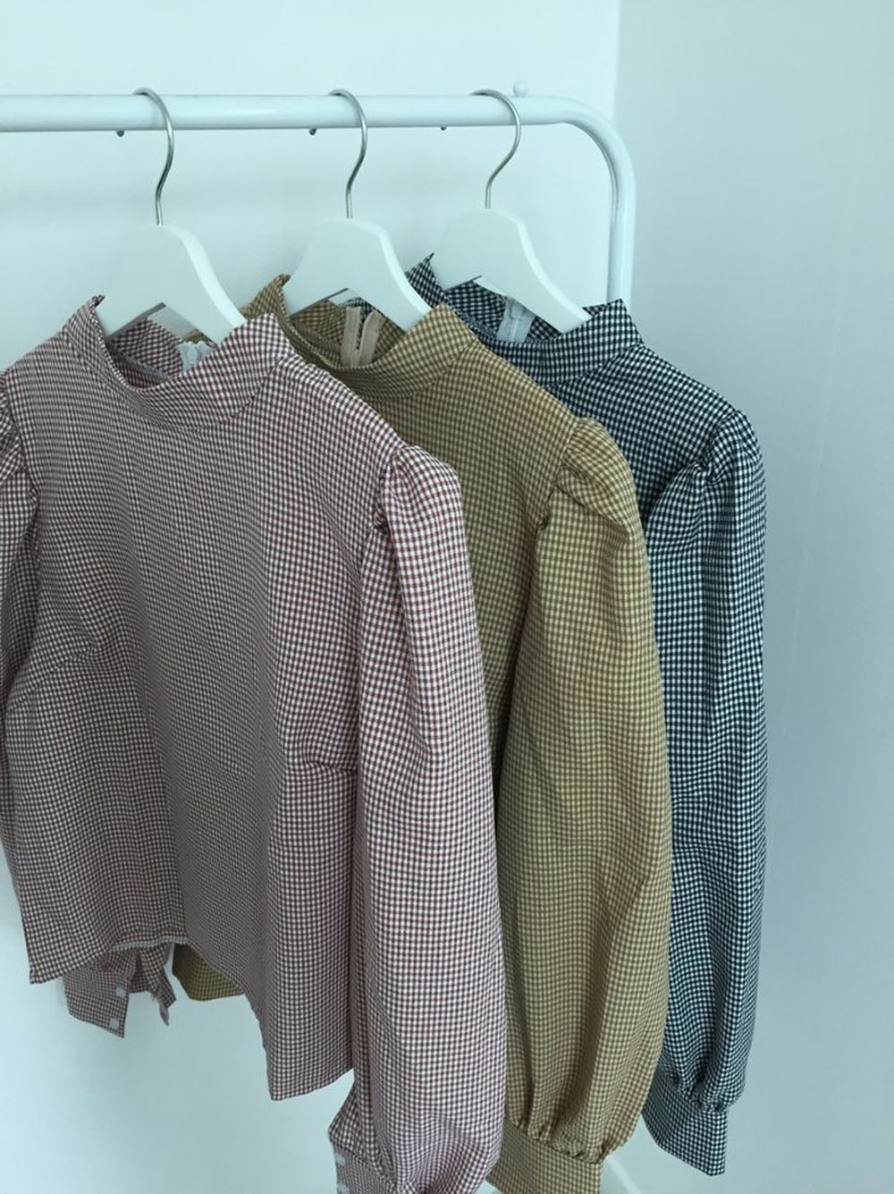 Nomikuma Korean Autumn Winter Women 2pieces Sets Puff Sleeve Stand Neck Plaid Blouse Shirt + Slim Sling Vest New Suit 6D120 210427