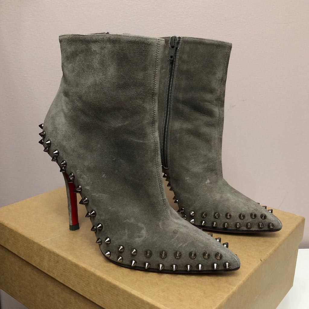 Women Ankle Boots with studs Red Bottom boot suede genuine leather pointed toe kate high pumps luxury design paris woman fashion booties, Black
Women Ankle Boots with studs Red Bottom boot suede genuine leather pointed toe kate high pumps luxury design paris woman fashion booties, Black