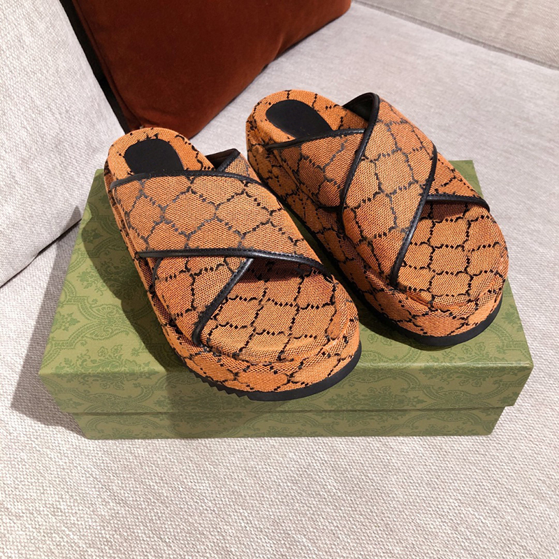 Women slippers Multicolor platform sandal Original canvas leather Velvet slides Summer Beach slipper Best, Black
Women slippers Multicolor platform sandal Original canvas leather Velvet slides Summer Beach slipper Best, Black