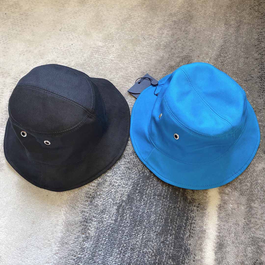 Newest reversible canvas buckle hat top quality featuring men stingy brim hats with box dust bag fashion women sun cap 76586 8, Blue;gray
Newest reversible canvas buckle hat top quality featuring men stingy brim hats with box dust bag fashion women sun cap 76586 8, Blue;gray