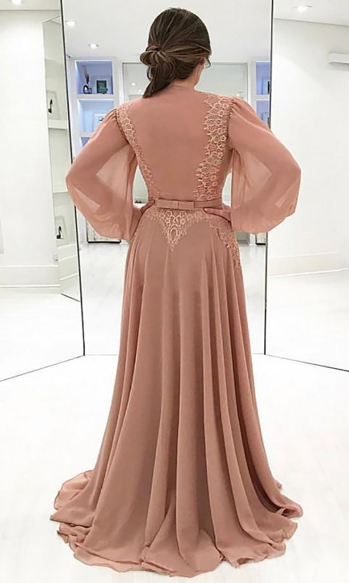 Mother Of The Bride Dresses Long Sleeve V Neck Illusion Bodice Chiffon Appliques Sash Women Evening Party Gowns Plus Size
