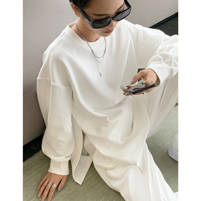 Shera 2021 spring simple casual loose commuting aging Plush T-shirt slit top sweater, White
Shera 2021 spring simple casual loose commuting aging Plush T-shirt slit top sweater, White
