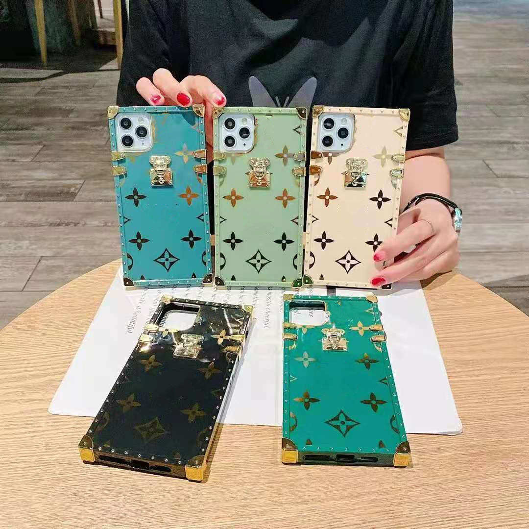 Classic Brand L trunk Design Phone cases For iPhone 12 promax 12pro 11 Pro XS Max XR X 8 Plus with box soft case
Classic Brand L trunk Design Phone cases For iPhone 12 promax 12pro 11 Pro XS Max XR X 8 Plus with box soft case