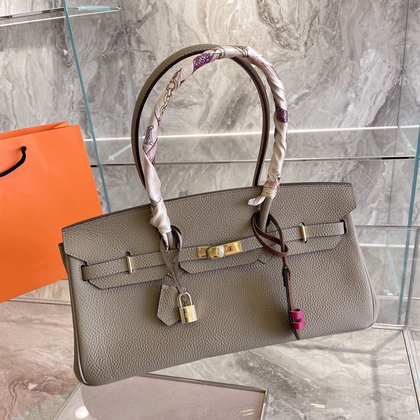Large capacity classic design leather handbag Clemence top quality soft shoulder bag noble temperament ladies with silk scarf handbags 42*23cm, Blue
Large capacity classic design leather handbag Clemence top quality soft shoulder bag noble temperament ladies with silk scarf handbags 42*23cm, Blue