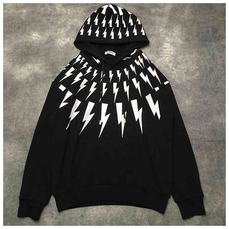 Men's Hoodies & Sweatshirts Neil barrett clássico relâmpago branco masculino solto hoodie estilo europeu rua na moda cordão outono novo ZKLO, 1# shoe box
Men's Hoodies & Sweatshirts Neil barrett clássico relâmpago branco masculino solto hoodie estilo europeu rua na moda cordão outono novo ZKLO, 1# shoe box