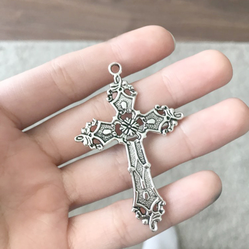 Vuntage Christ Baroque Cross Pendant Necklace Bohemian Style with Chain for Gift