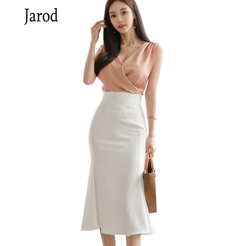 Summer Pink Sleeveless V-Neck Vest Top Bodycon Fishtail White Skirt Women Sexy Two Piece Party Suit Dress 210519, Picture color
Summer Pink Sleeveless V-Neck Vest Top Bodycon Fishtail White Skirt Women Sexy Two Piece Party Suit Dress 210519, Picture color