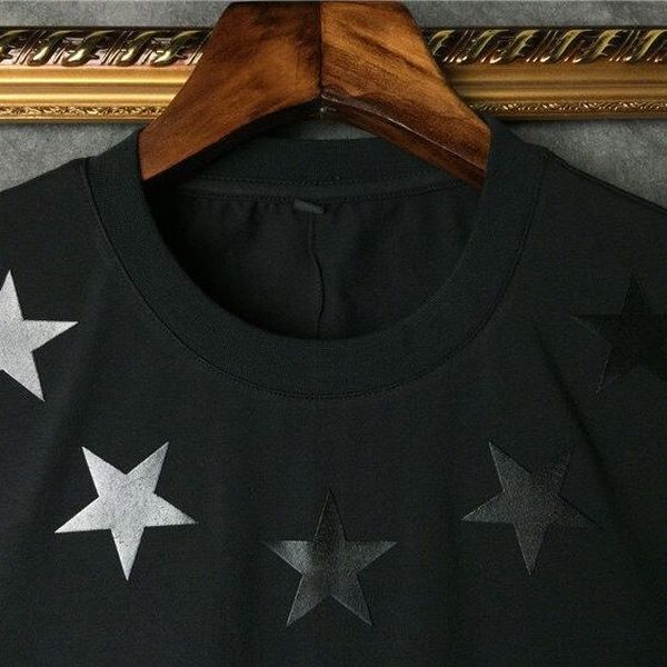 Men and Women Summer Tee Black Three-dimensional Leather Five-pointed Star Round Neck Cotton Loose Short-sleeved T-shirts
Men and Women Summer Tee Black Three-dimensional Leather Five-pointed Star Round Neck Cotton Loose Short-sleeved T-shirts