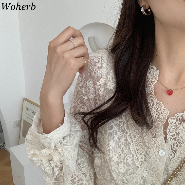 Korean Chic Blouse Women Temperament V-neck Heavy Lace Crochet Floral Shirt See Through Tops Blusas Mujer De Moda 210519