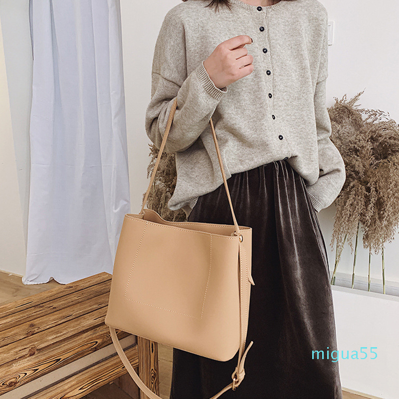 Casual Large Capacity Totes Designer Handbags Luxury Matte Leather Female Shoulder Messenger Bag Big Buckets Bag, Brown
Casual Large Capacity Totes Designer Handbags Luxury Matte Leather Female Shoulder Messenger Bag Big Buckets Bag, Brown