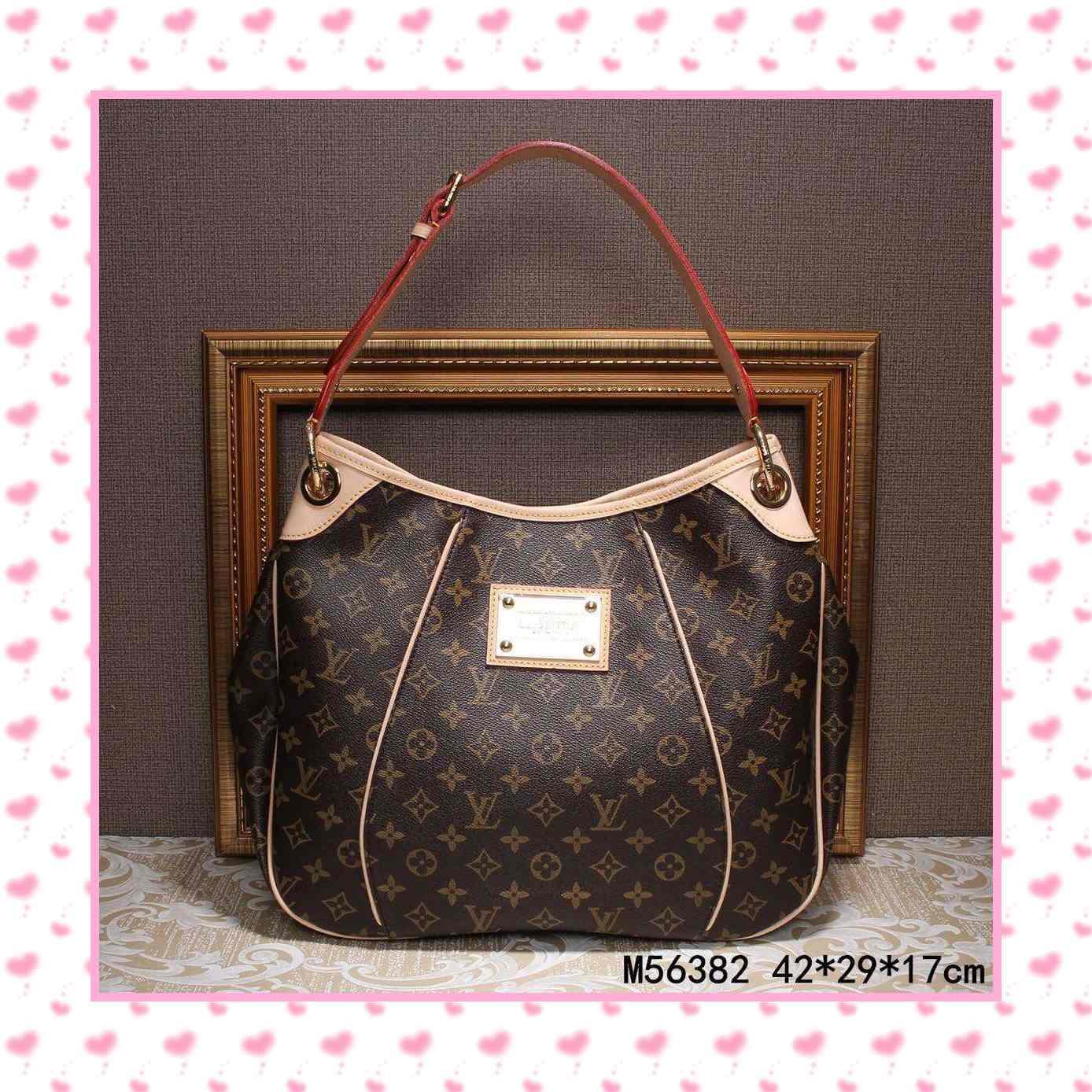 LV LOUIS BAG VUΙTTON Famous Brands Designer old flower Dumplings classic shoulder bag clutch handbag luxury crossbody, Red;black
LV LOUIS BAG VUΙTTON Famous Brands Designer old flower Dumplings classic shoulder bag clutch handbag luxury crossbody, Red;black