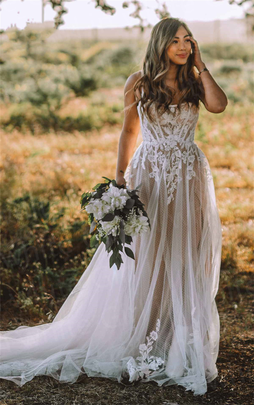 bohemian beach Wedding Dresses 2022 Feminine Spaghetti Straps Lace Appliques Tulle country Modern Bridal Gown Vestidos De Novia