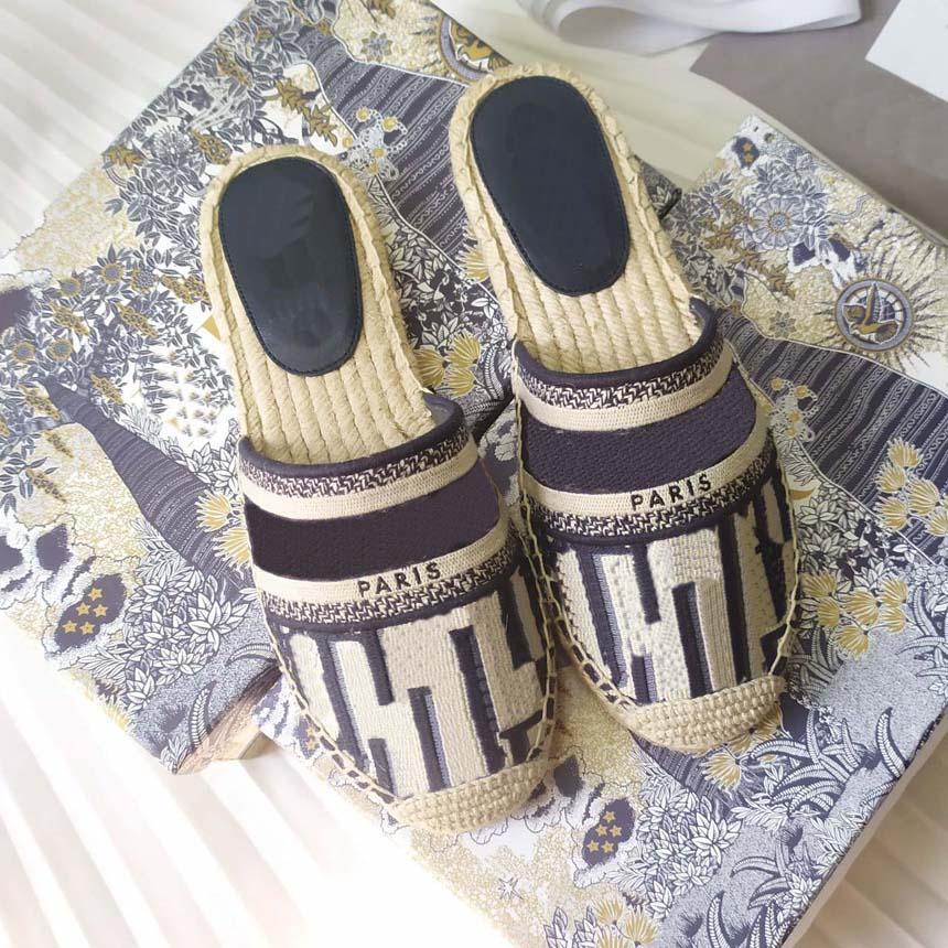 2022 woman casual shoe Designers White Canvas flower plimsolls fisherman Shoes oblique Patchwork Knitting flowers Women granville Espadrilles With box 12, #39
2022 woman casual shoe Designers White Canvas flower plimsolls fisherman Shoes oblique Patchwork Knitting flowers Women granville Espadrilles With box 12, #39