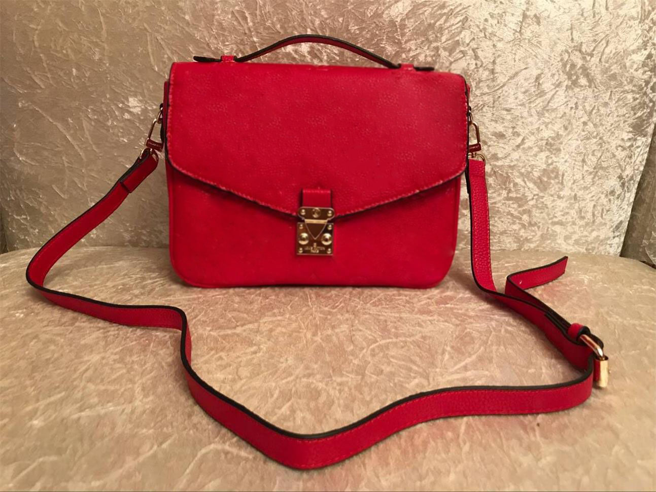 bag Pochette classic Designer Messenger Shoulder Bags Clutch Genuine Leather Fashion Women Travel Handbag Purse, Red embossed
bag Pochette classic Designer Messenger Shoulder Bags Clutch Genuine Leather Fashion Women Travel Handbag Purse, Red embossed