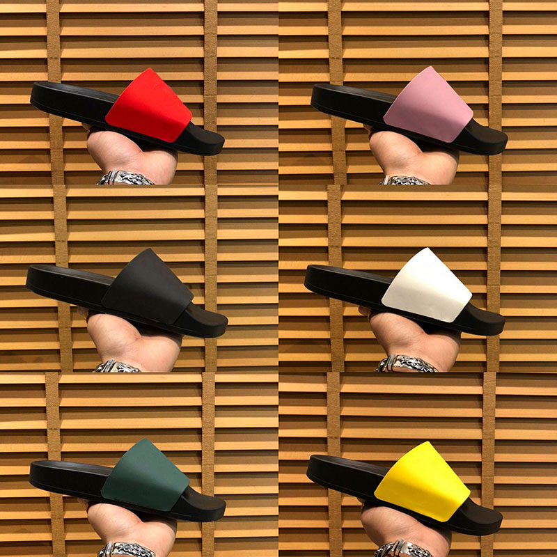 Top Quality Women Slippers Fashion Designers Flat Slides Flip Flops Shoes Wide Men Woman Sandals Slipper Size 35-45 With Box
Top Quality Women Slippers Fashion Designers Flat Slides Flip Flops Shoes Wide Men Woman Sandals Slipper Size 35-45 With Box