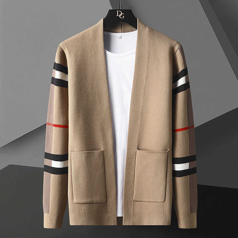 England Style Pocket Men Cardigan Fashion Brand Autumn Winter Designer Cardigan Plus Size Spliced Color Cardigan Knit Jacket Y0907, Black
England Style Pocket Men Cardigan Fashion Brand Autumn Winter Designer Cardigan Plus Size Spliced Color Cardigan Knit Jacket Y0907, Black