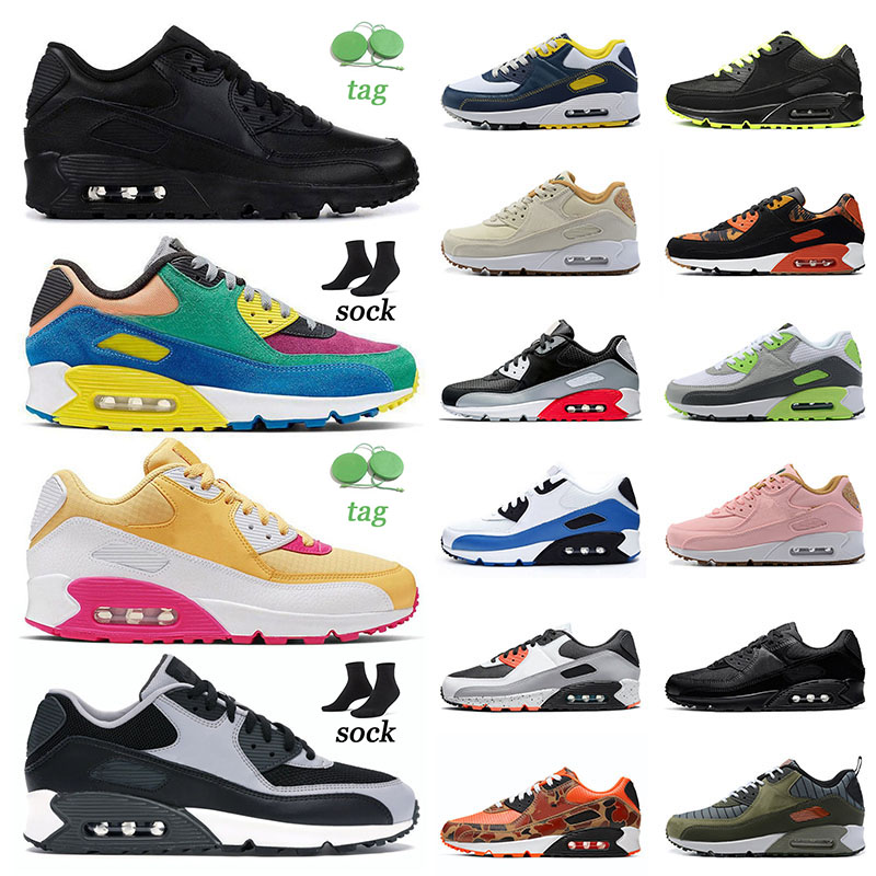 2022 Running shoes mens womens triple black leather white mesh laser fuchsia solar flare flats sneaker top quality men women volt viotech green suede trainers 36-46, F11 40-46 new ac
2022 Running shoes mens womens triple black leather white mesh laser fuchsia solar flare flats sneaker top quality men women volt viotech green suede trainers 36-46, F11 40-46 new ac