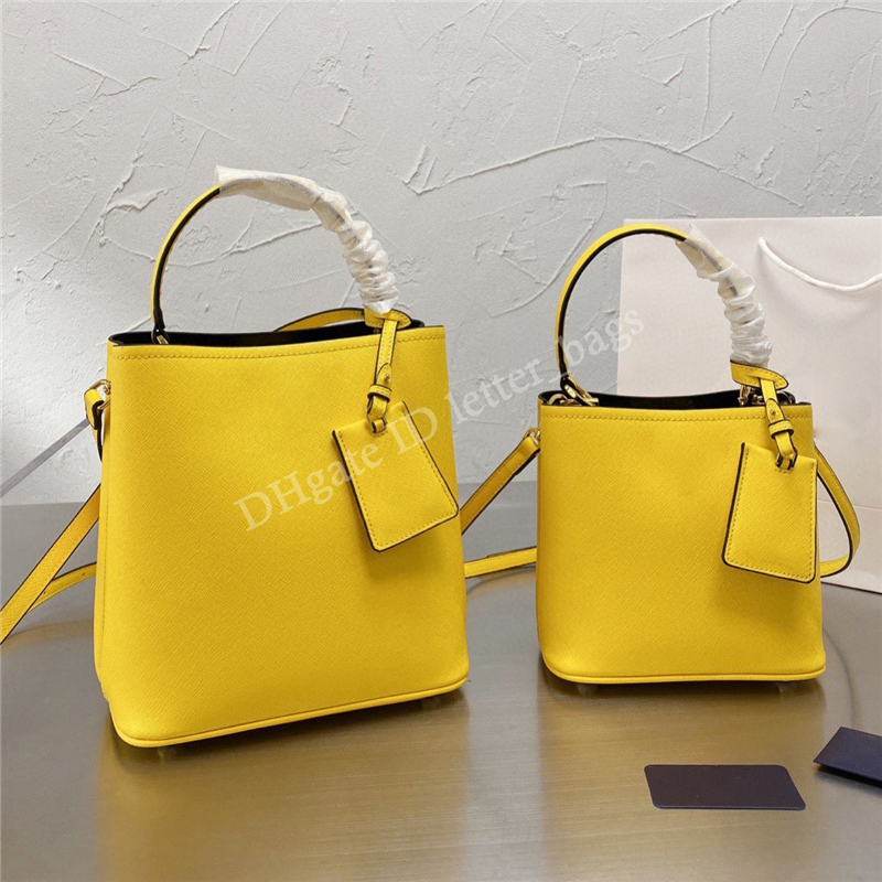 Wallets Fashion Shoulder Crossbody Clutch Bucket Bag Purse Handbags Tote Triangle Barrel-shaped Flap Purses Totes Women Luxurys Designers Bags 2021 Handbag Wallet