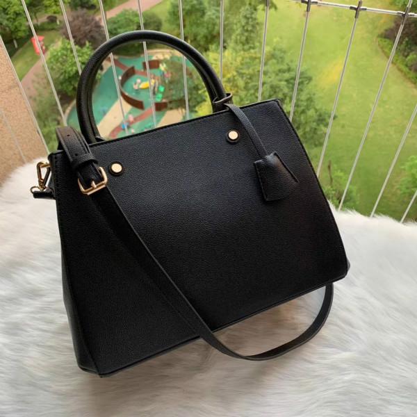 Women Handbags Letter Embossing Shoulder Bags Fashion Woman Purses Tote Pu Leather crossbody Top Quality hei, Black embossing letter
Women Handbags Letter Embossing Shoulder Bags Fashion Woman Purses Tote Pu Leather crossbody Top Quality hei, Black embossing letter