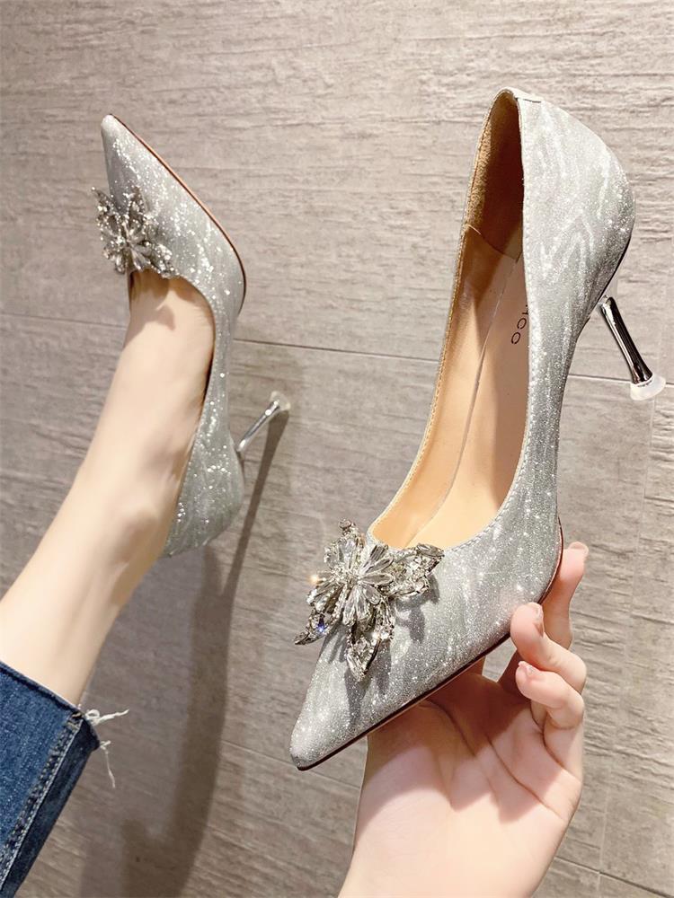 Ladies Sandals Summer Style Single Shoes Elegant Sequined Cloth Stiletto Pointed Bow High Heels Fashion., Champagne
Ladies Sandals Summer Style Single Shoes Elegant Sequined Cloth Stiletto Pointed Bow High Heels Fashion., Champagne