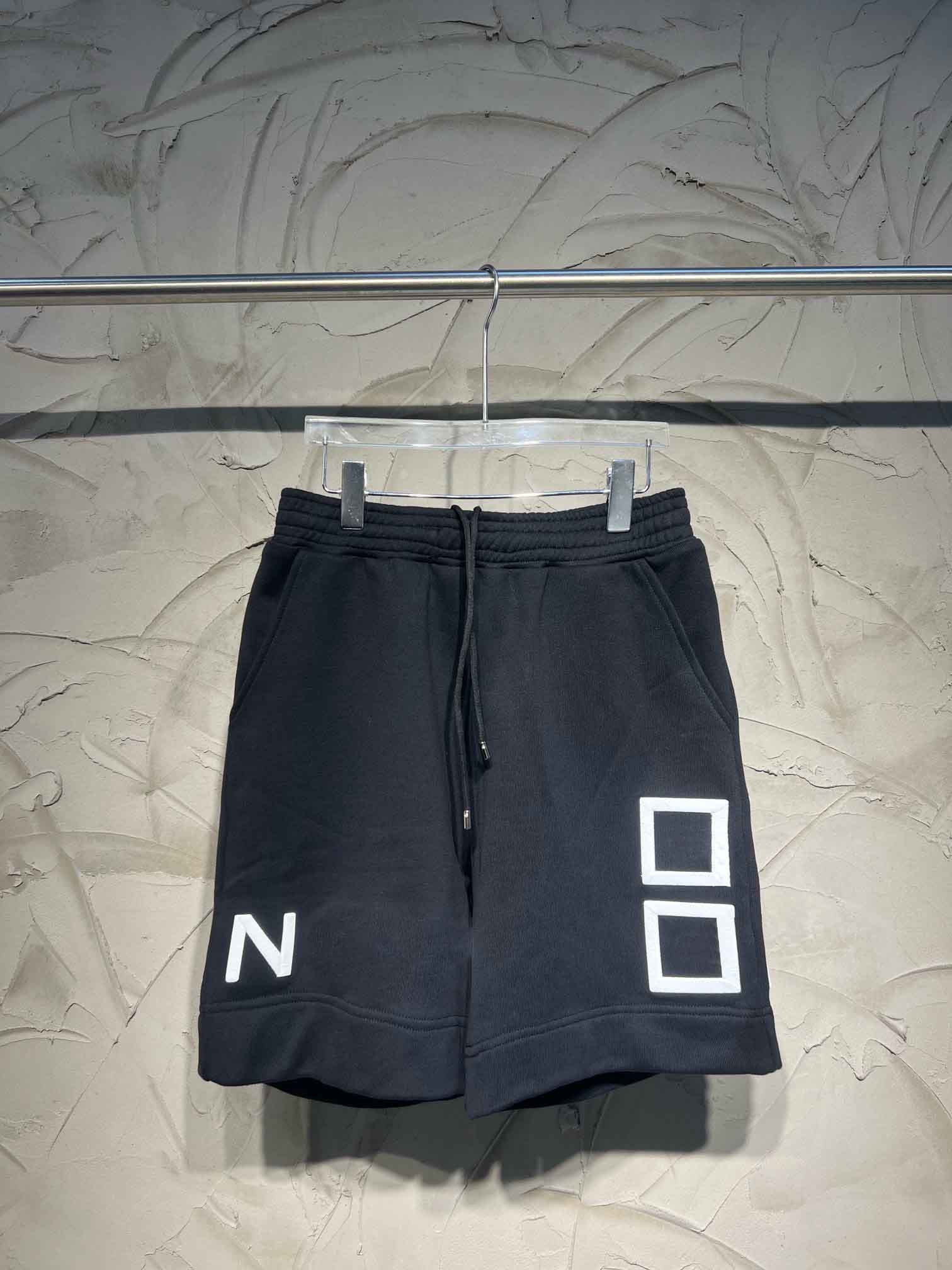2021ss spring and summer new high grade cotton printing short sleeve round neck panel T-Shirt Size: m-l-xl--xxxl Color: black white x5765, Black;brown
2021ss spring and summer new high grade cotton printing short sleeve round neck panel T-Shirt Size: m-l-xl--xxxl Color: black white x5765, Black;brown