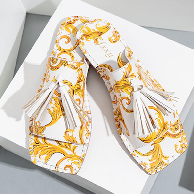 Summer Women Slippers Luxurious Flowers Tassel Design Flat 2021 Roman Style Vacation Beach Sandals For Shoes, Black
Summer Women Slippers Luxurious Flowers Tassel Design Flat 2021 Roman Style Vacation Beach Sandals For Shoes, Black