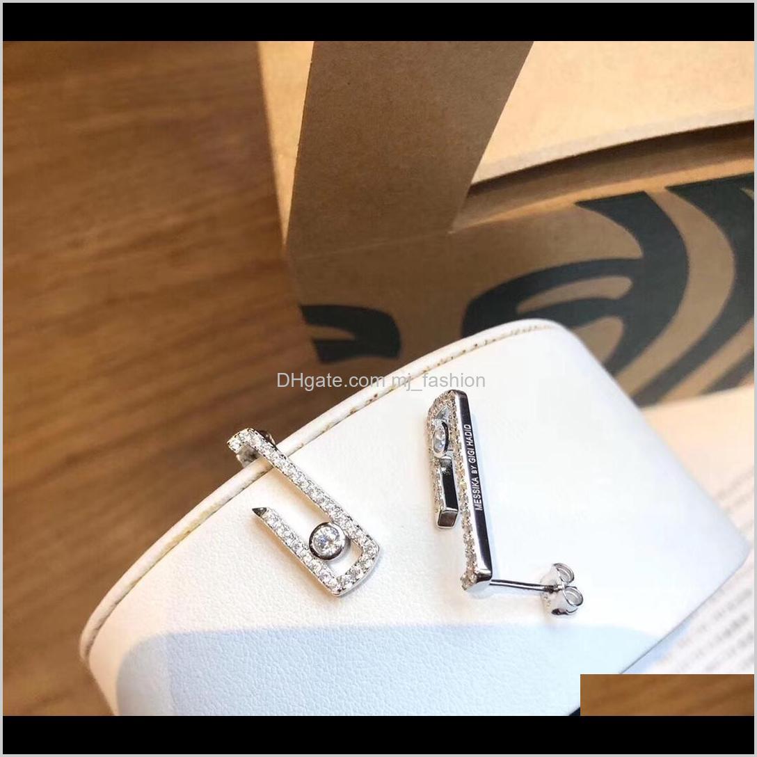 Drop Delivery 2021 Messika Move Luxury Earrings Stud 925 Sterling Sier Wedding Anniversary Diamond Earring Without Box, Golden;silver
Drop Delivery 2021 Messika Move Luxury Earrings Stud 925 Sterling Sier Wedding Anniversary Diamond Earring Without Box, Golden;silver